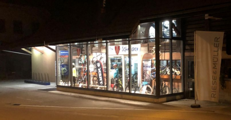 Infinity Bike-Shop Außenansicht